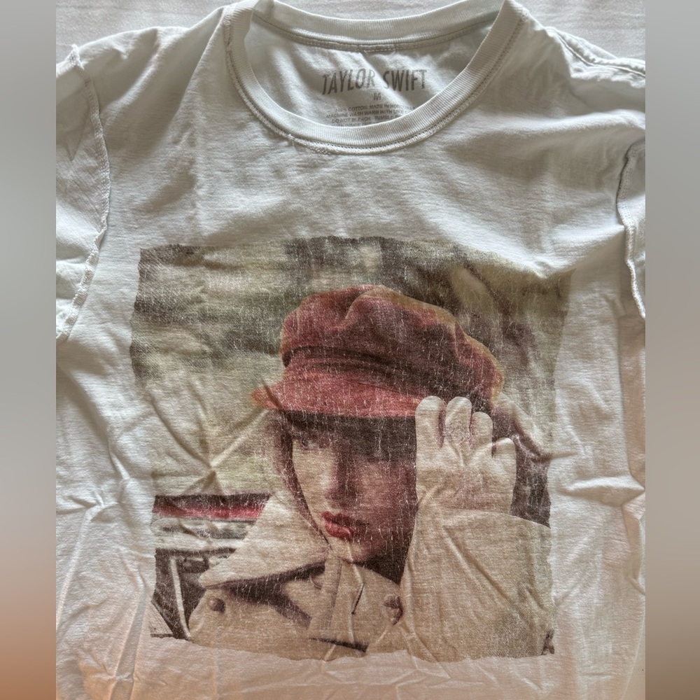 Taylor Swift Official Taylor’s Version Red Album T